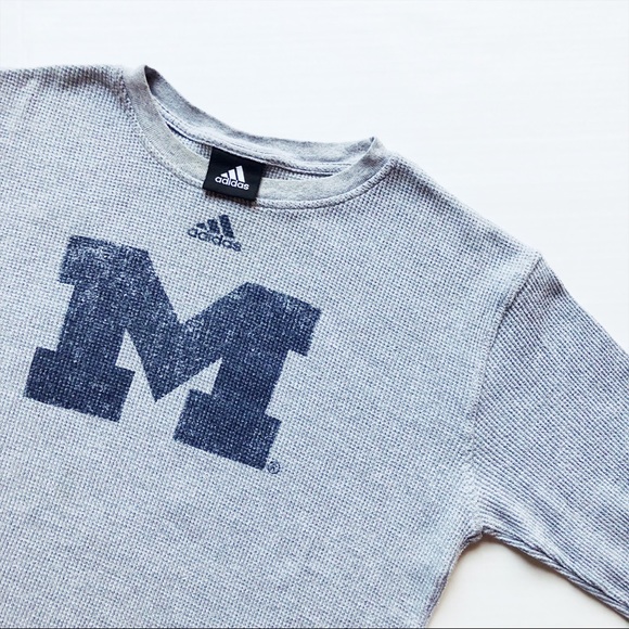 adidas Other - Adidas U of M Thermal Top🦎